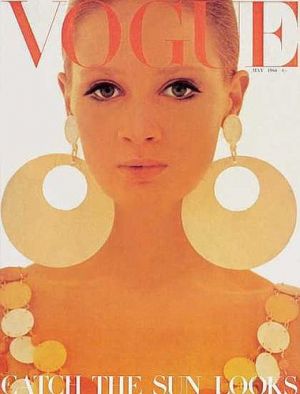 Vintage Vogue magazine covers - wah4mi0ae4yauslife.com - Vintage Vogue UK May 1966.jpg